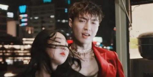 吃瓜女博主视频在线观看,在线观看背后的故事与魅力