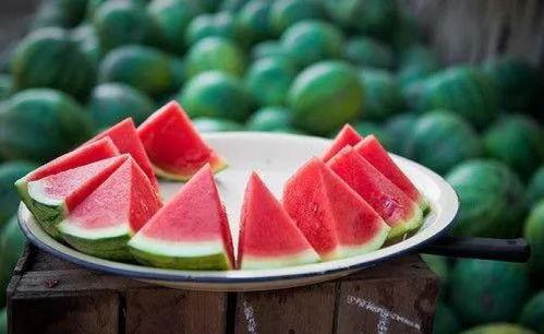 吃大瓜视频全集,揭秘娱乐圈幕后真相，全集大揭秘