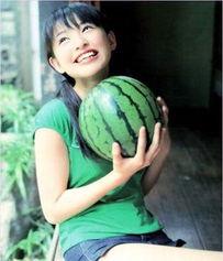 甘谷网红吃瓜事件真相视频,揭秘真相背后的惊人内幕