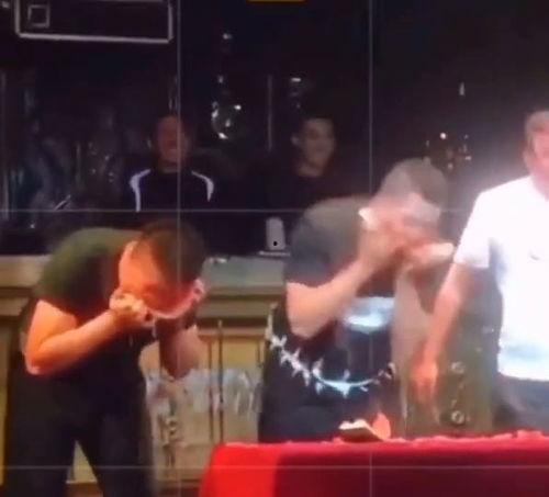 爆笑脱口秀吃瓜视频