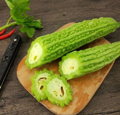 一个人吃哈密瓜的视频,一睹哈密瓜美味瞬间